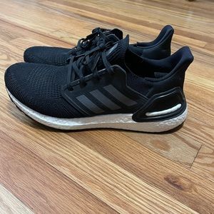 NWOT Mens Adidas Ultra Boost Tennis Shoes